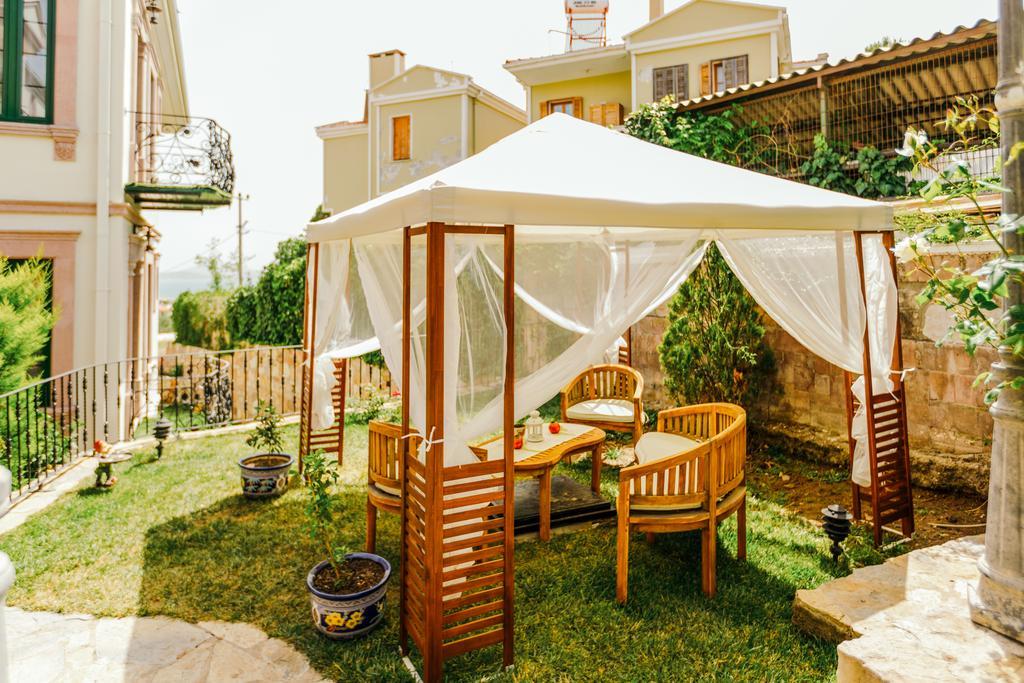Cunda Esen Hotel Айвалык Экстерьер фото