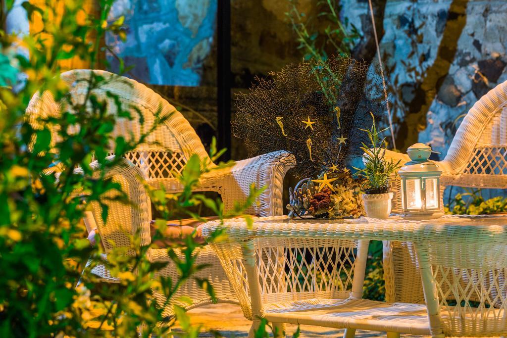 Cunda Esen Hotel Айвалык Экстерьер фото
